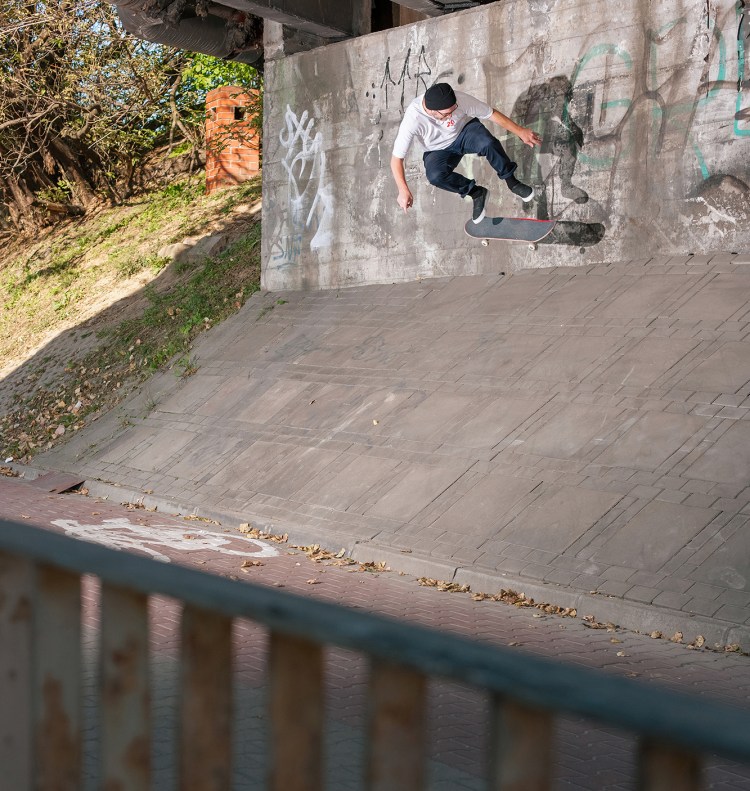 Mackey-Backside-Flip-Wawsaw-Poland
