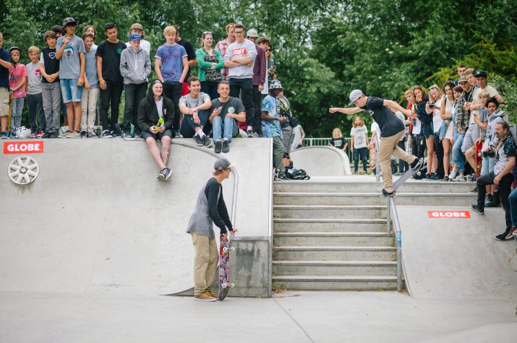 Paul Hart, Backside Noseblunt Slide, Photo: CJ.