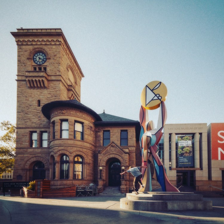 Joey Guevara, Frontside Noseblunt, Photo - Miguel Valle