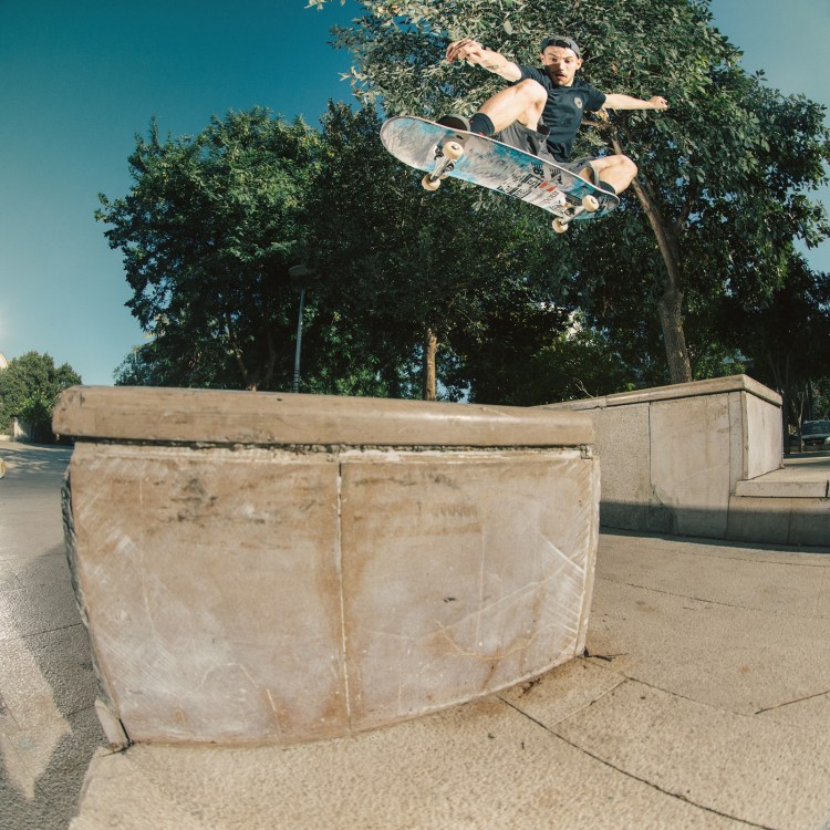 andy-evz-evans-switch-ollie-nicosia-the-national-skateboard-co-cyprus-chris-johnson-sidewalk-magazine-new-balance-numeric-barge-at-will-tour