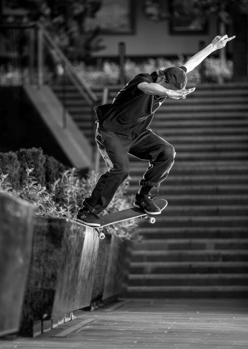 seb-batty-switch-crooked-grind-manchester-new-balance-numeric-barge-at-will-tour-sidwalk-magazine-issue-228-photo-chris-johnson