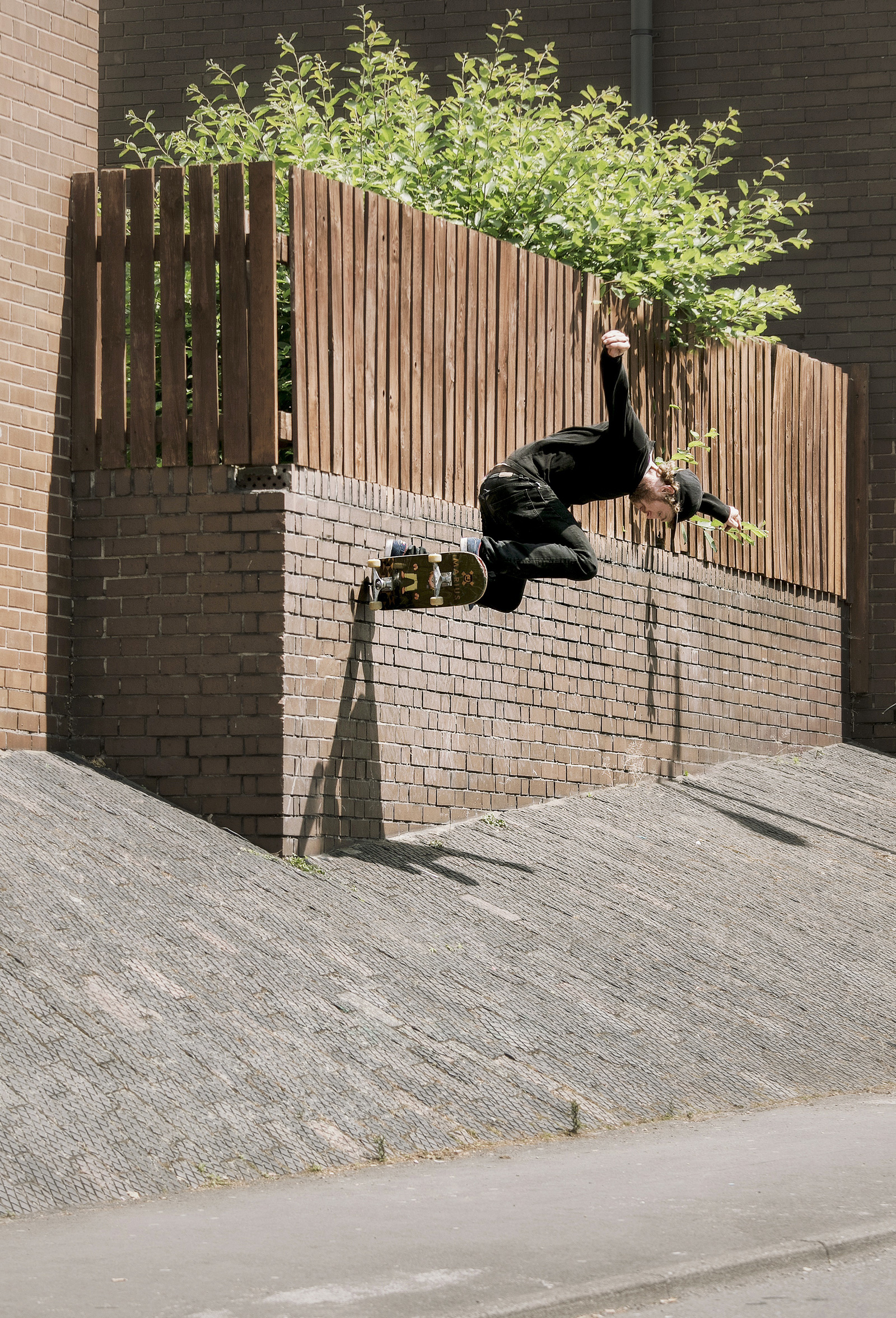 Silas Baxter-Neal, wallride backside-180, photo: Andrew Horsley